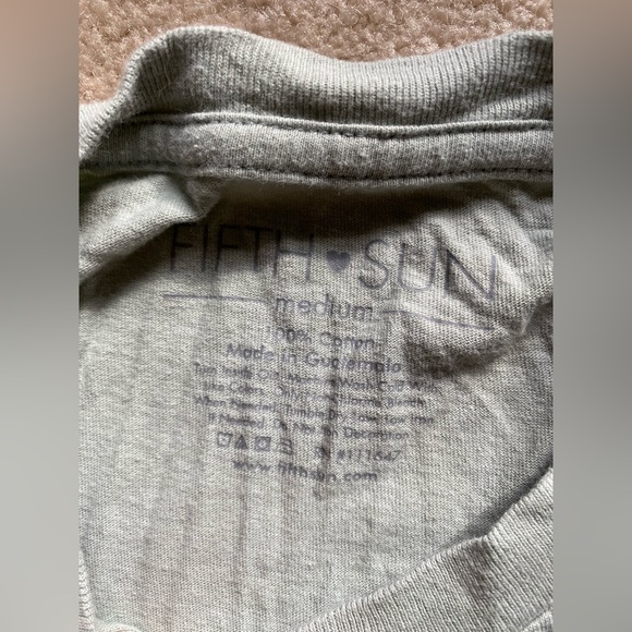 Flower green graphic tee - Picture 2 of 6